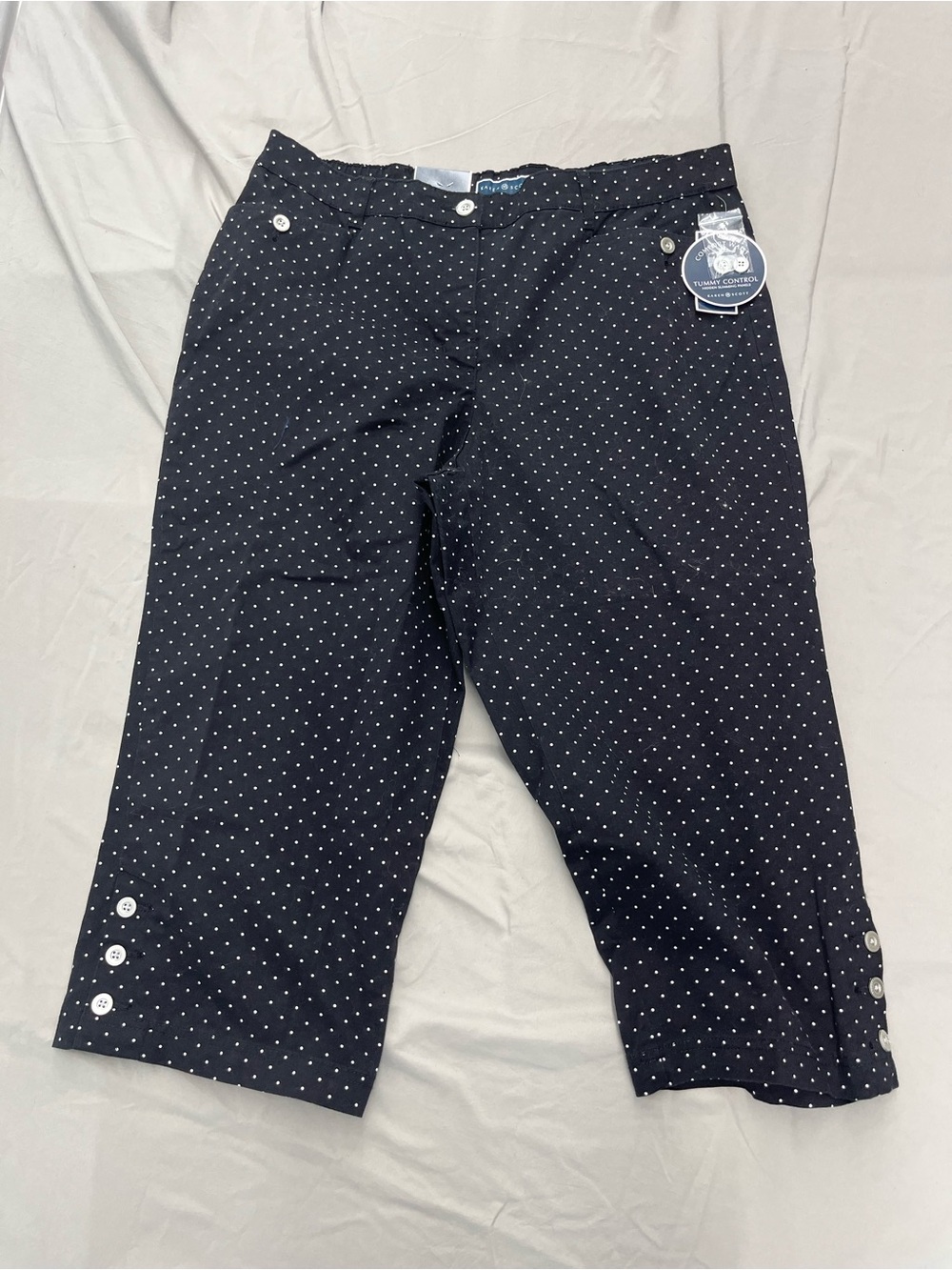 Karen Scott Navy Polka Dot Capri Pants Women’s Size 16 New with Tags